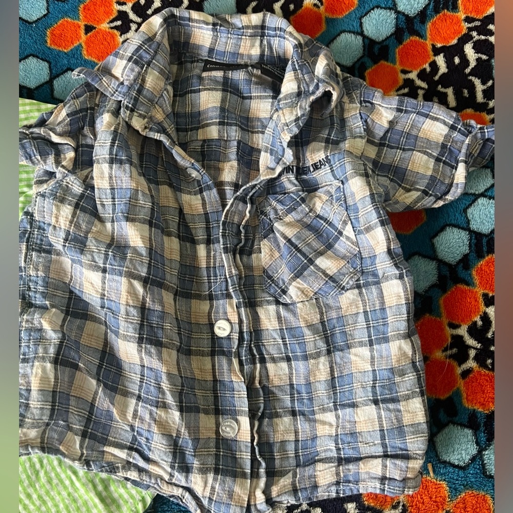 Carters & Calvin Klein Shorts sleeve button down shirts - Picture 3 of 5